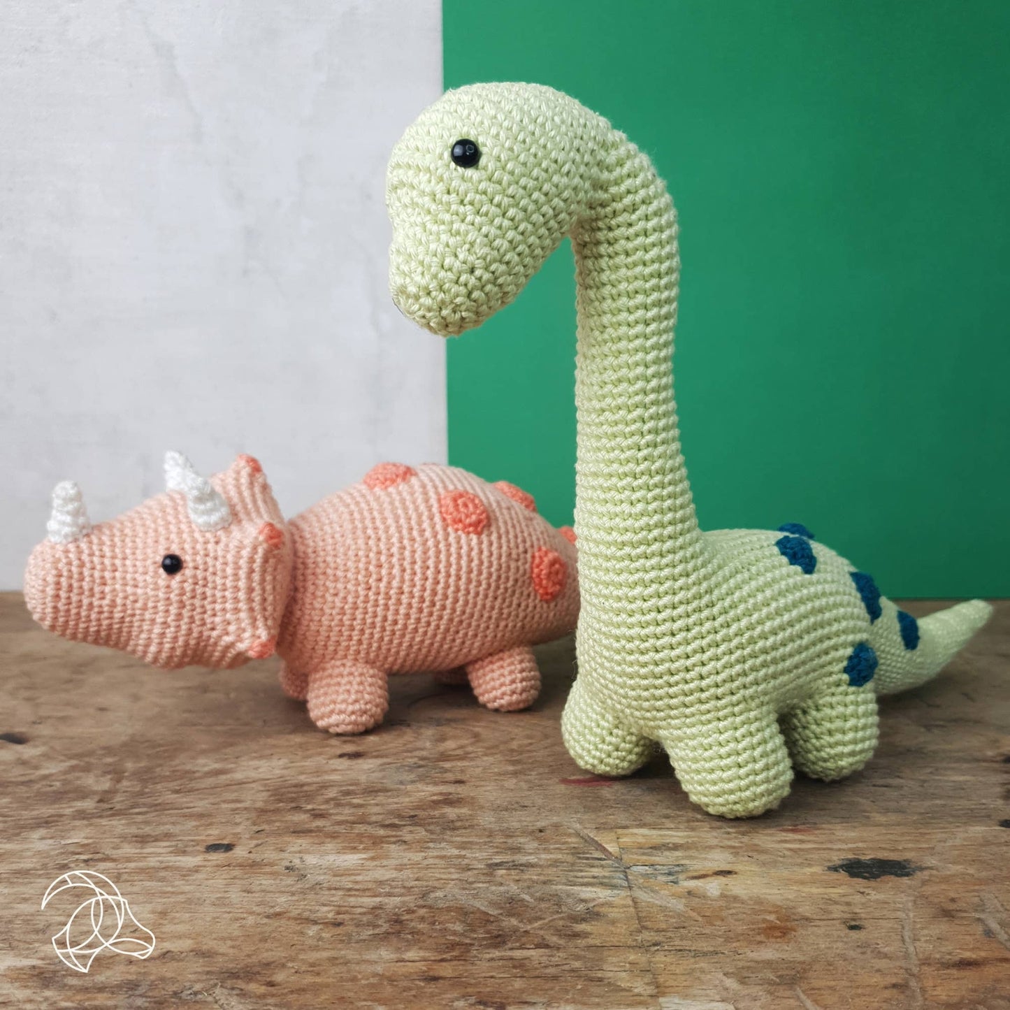 DIY Crochet Kit - Brontosaurus Handicraft