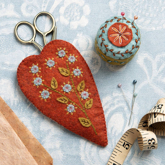 Scissors Pouch and Mini Pin Cushion Felt Craft Mini Kit - Corinne Lapierre