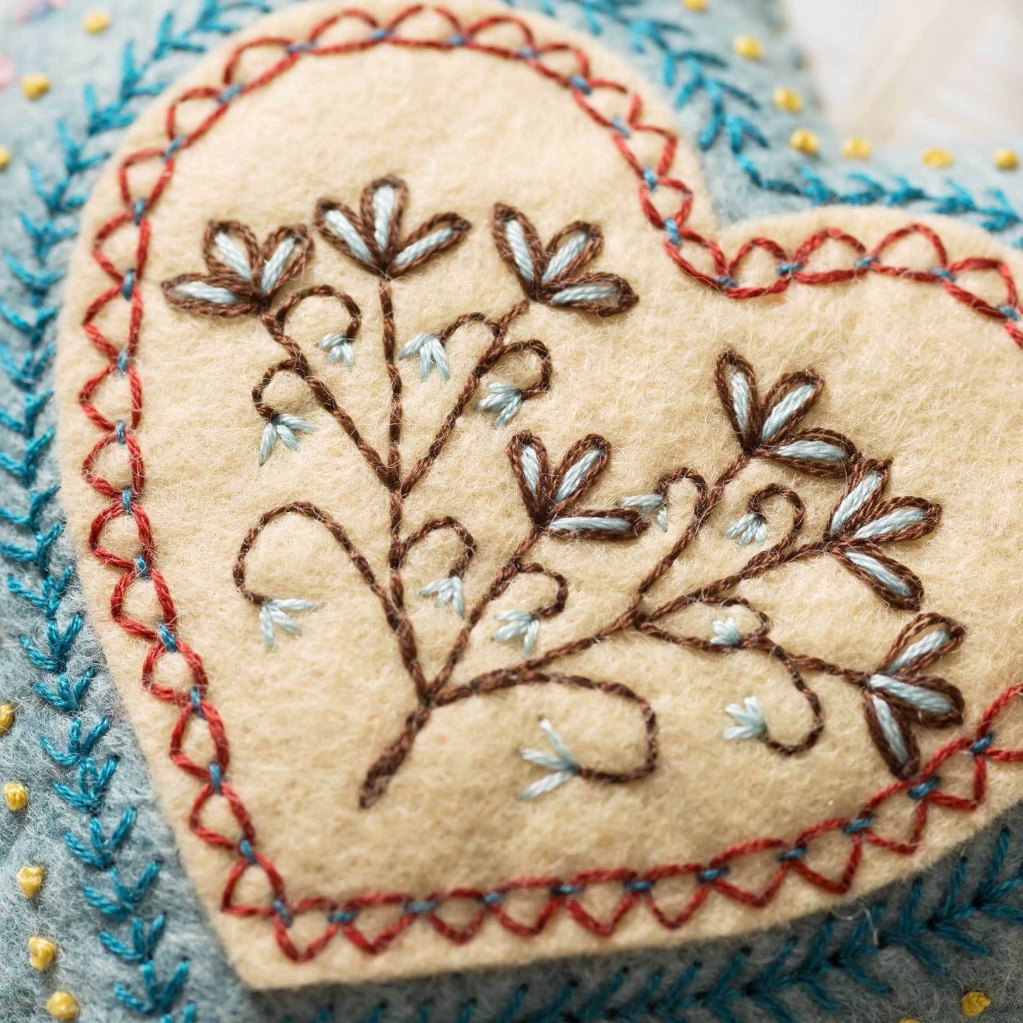 Embroidered Heart Felt Craft Mini Kit - Corinne Lapierre